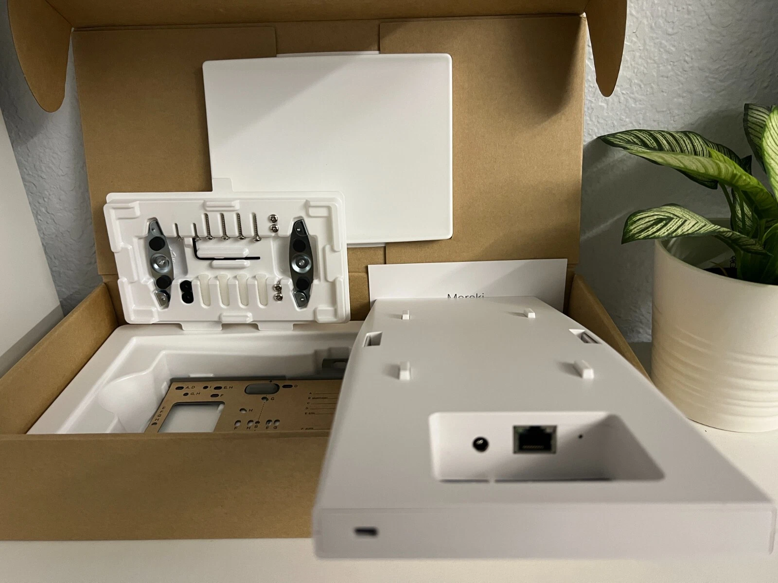 Cisco Meraki Wireless Access Points MR56-HW Unclaimed
